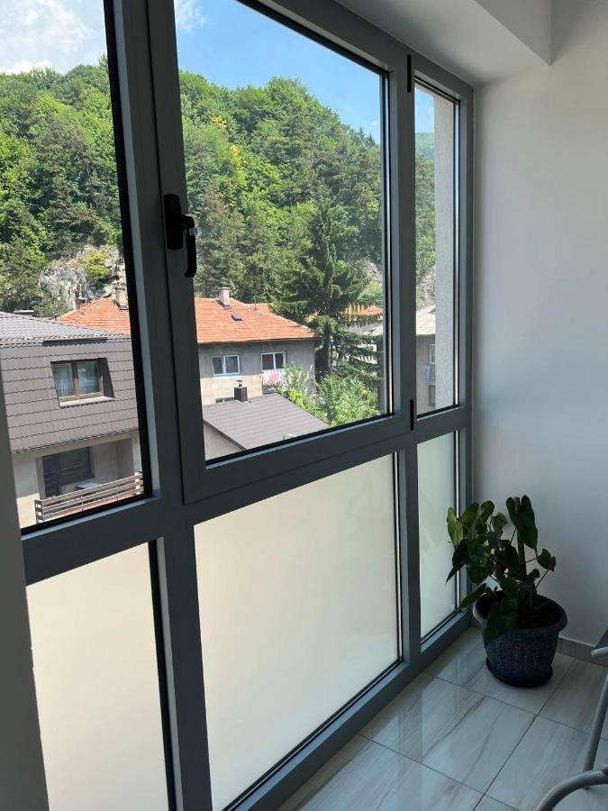 Apartment Yesa Travnik Esterno foto