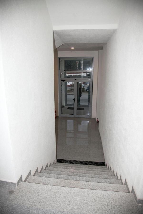 Apartment Yesa Travnik Esterno foto